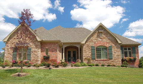 how to water your lawn in summer