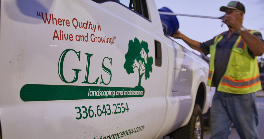 how to choose a landscaping company