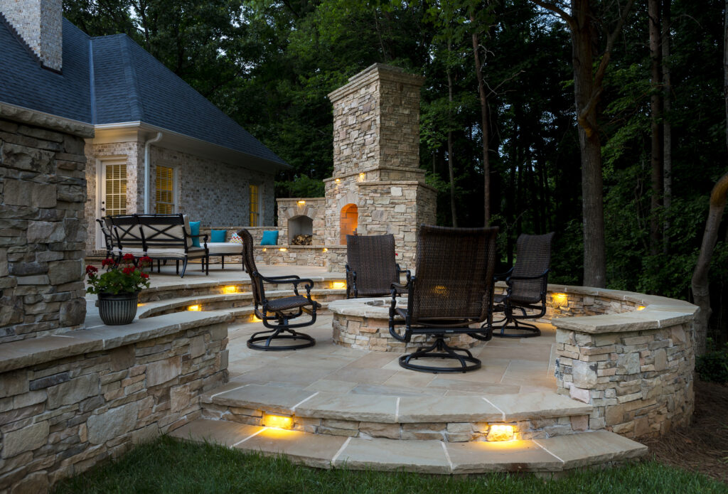 outdoor living space lighting